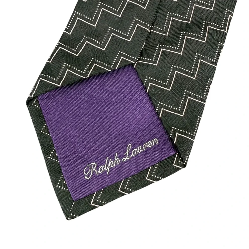 Ralph Lauren Purple Label Mens Black Zig Zag Pattern Silk Tie‎ Made in Italy